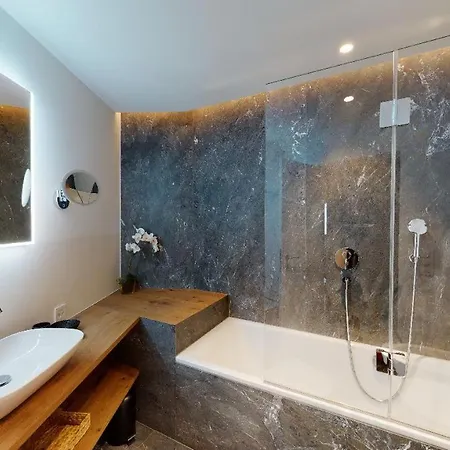 Апартаменти Paravicini 5 *